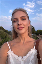 Gorgeous Ukrainian bride daria from kyiv with Blonde hair age 30 photo-1