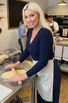 Jolie fille julia de barcelona avec Blond cheveux, âge 44 photo-16