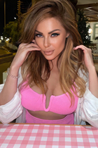 Bride from los angeles elena with Dark Brown hair age 41 photo-12