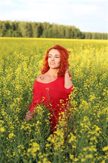 Girl from petropavlovsk maria with Auburn hair age 35