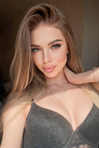 Ukranian bride valeriia from dnepr with Blonde hair age 19 photo-3