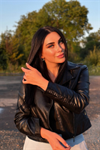 Mariée ukrainienne darya de rozhniativ avec Noirs cheveux, âge 30 photo-12