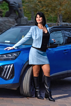 venice bride alla with Black hair age 46 photo-5