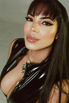 Single brazilian woman lais from sao paulo with Dark Brown hair 23 years old photo-1