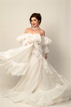 monaco-ville bride elena with Dark Brown hair age 42 photo-3