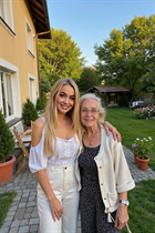 Pretty girl tatjana from bratislava with Blonde hair age 39 photo-5