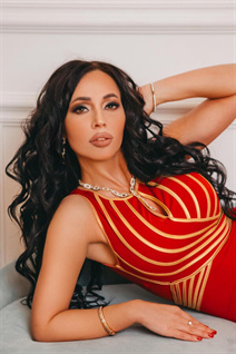 Stunning Ukrainian woman izabella from kiev with Black hair age 37 photo-3