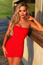 Dating ukrainian woman anastasia from munich with Light Brown hair age 37 photo-24