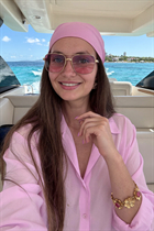 bath bride yullia with Light Brown hair age 34 photo-4