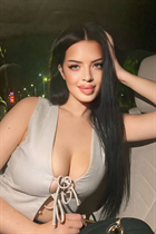Dating moldovan woman vanessa from kishinev with Dark Brown hair age 20 photo-1