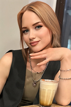 Bride from wrocław veronika with Blonde hair age 24 photo-40