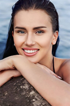 Ukrainian single woman valeria from mariupol with Black hair age 31 photo-4