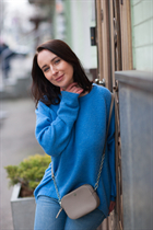 Épouse d'Ukraine olena de kiev avec Noirs cheveux, âge 40 photo-2