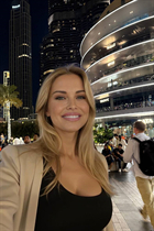 Bride from naples mia with Blonde hair age 42 photo-1