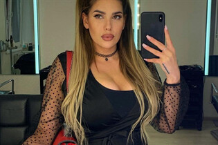 Dating a ukrainian woman alina from kiev with Black hair age 31 photo-8