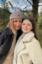 Femme parfaite olga de ricadi avec Chatain clairs cheveux, âge 42 photo-20