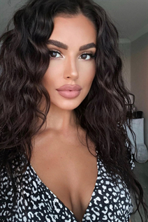 Bride from bratislava barbora with Dark Brown hair age 34