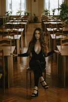 Novia de eilat anastasiya con pelo Castaño y edad 25 photo-6