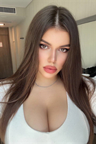 Ukrainian wife from kiev yana with Dark Brown hair age 24 photo-7