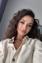 wroclaw bride yana with Light Brown hair age 28 photo-57