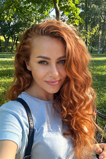 Rencontre femme ukrainienne valentina de kiev avec Chatain clairs cheveux, age 46