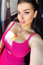 Date ukrainian girl valeriia from poltava with Black hair age 23 photo-6