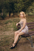 Beautiful women from ukraine anna from mykolaiv with Blonde hair age 34 photo-4