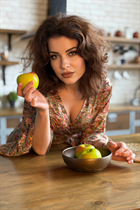 Single Ukrainian lady yuliana from kyiv with Dark Brown hair age 46 photo-1