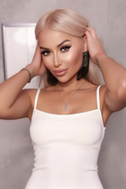 valencia mariée eleonora avec Blond cheveux, âge 46 photo-22