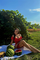 Superbe fille ukrainienne oleksandra de odesa avec Noirs cheveux, âge 26 photo-1