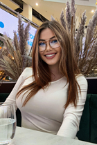 Mujer ucraniana soltera katerina de kiev con pelo Marrón oscuro y edad 23 photo-9