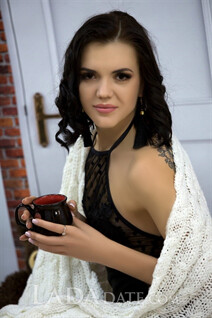Beautiful in ukrainian kristina from nikolaev with Dark Brown hair age 28