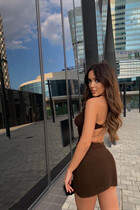 Bride from london dajana with Dark Brown hair age 28 photo-22