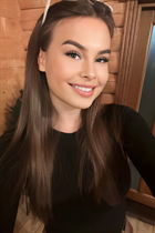 Belle femme ukrainienne khrystyna de lvov avec Chatain clairs cheveux, âge 20 photo-6