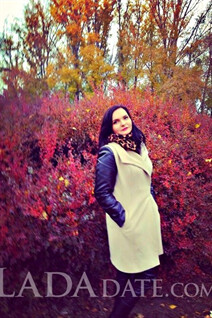 Stunning Ukrainian woman natalya from cherkassy with Dark Brown hair age 25