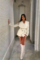Ukrainian wife yuliia from kyiv with Black hair age 31 photo-28