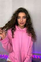Beautiful woman of ukrainian yana from odessa with Light Brown hair age 24 photo-15