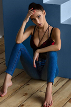 Single Ukrainian lady ksenia from new york with Dark Brown hair age 32 photo-8