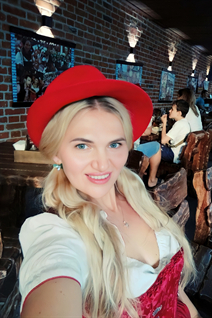Beautiful Ukrainian girl tatyana from nikopol with Light Brown hair age 54