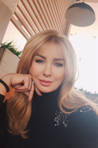 Dating ukrainian girl svetlana from kiev with Blonde hair age 66 photo-4