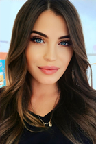 rome mariée natalia avec Brunette cheveux, âge 35 photo-1