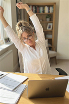 Single Ukrainian lady inna from kharkov with Light Brown hair age 54 photo-10