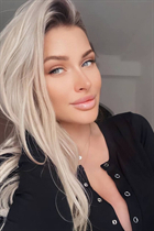 Dating ukrainian girl marina from poltava with Blonde hair age 36 photo-2