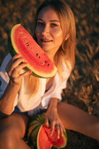 Beautiful woman of ukrainian tatiana from rivne with Light Brown hair age 33 photo-16