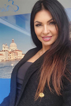 Single Ukrainian bride yana from bielefeld with Dark Brown hair age 45 photo-8