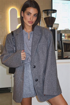 Ukrainian woman for dating victoria from odessa with Dark Brown hair age 29 photo-7