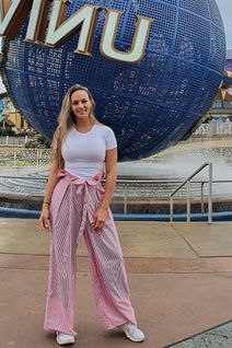 Meet columbian women diana from medeliin with Blonde hair age 33