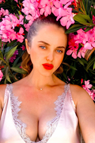 Ukrainian woman for dating tatiana from kharkov with Blonde hair age 40 photo-3