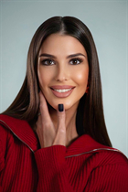 Dating a ukrainian girl alina from kharkov with Dark Brown hair age 28 photo-7