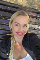 Ukrainian lady galina from berlin with Blonde hair age 44 photo-3